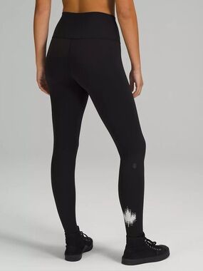 Like New‼️Lululemon Team Canada Limited Edition Leggings, Size 6